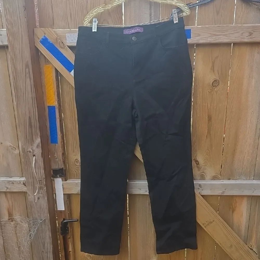 Gloria Vanderbilt Black Jeans